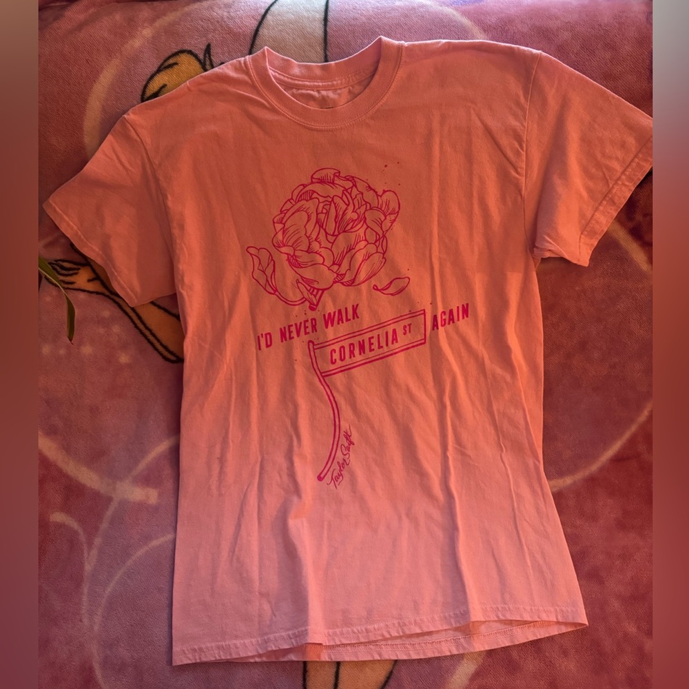 Pink Taylor swift Cornelia street t shirt size medium